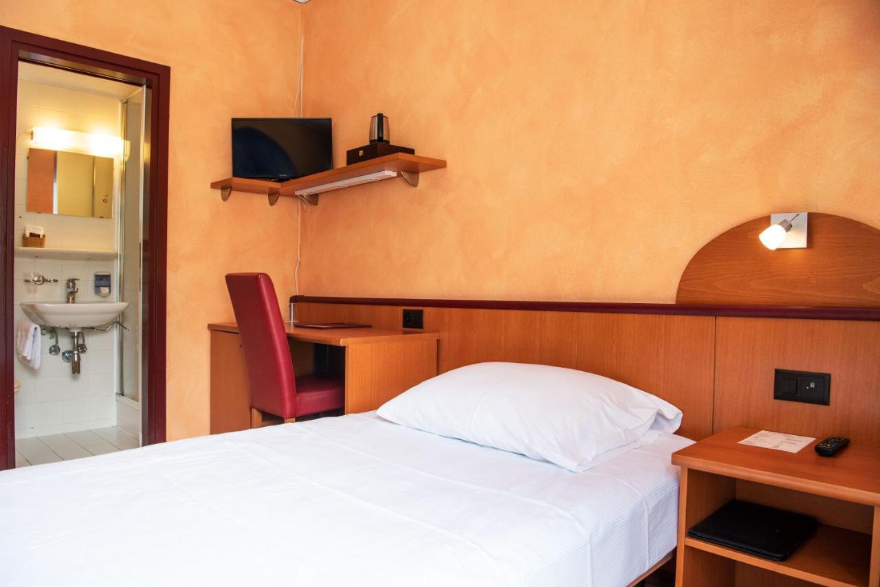 Al Giardinetto Hotell Biasca Exteriör bild