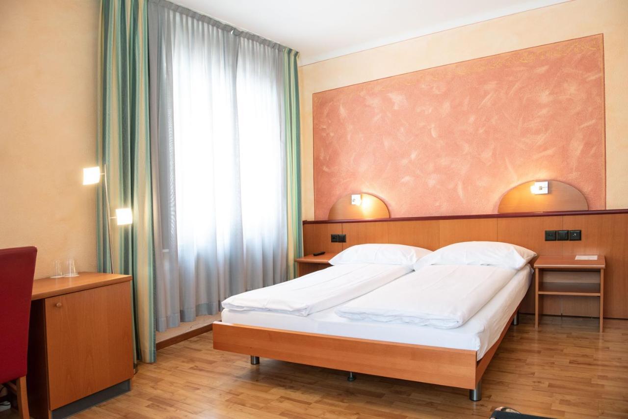 Al Giardinetto Hotell Biasca Exteriör bild