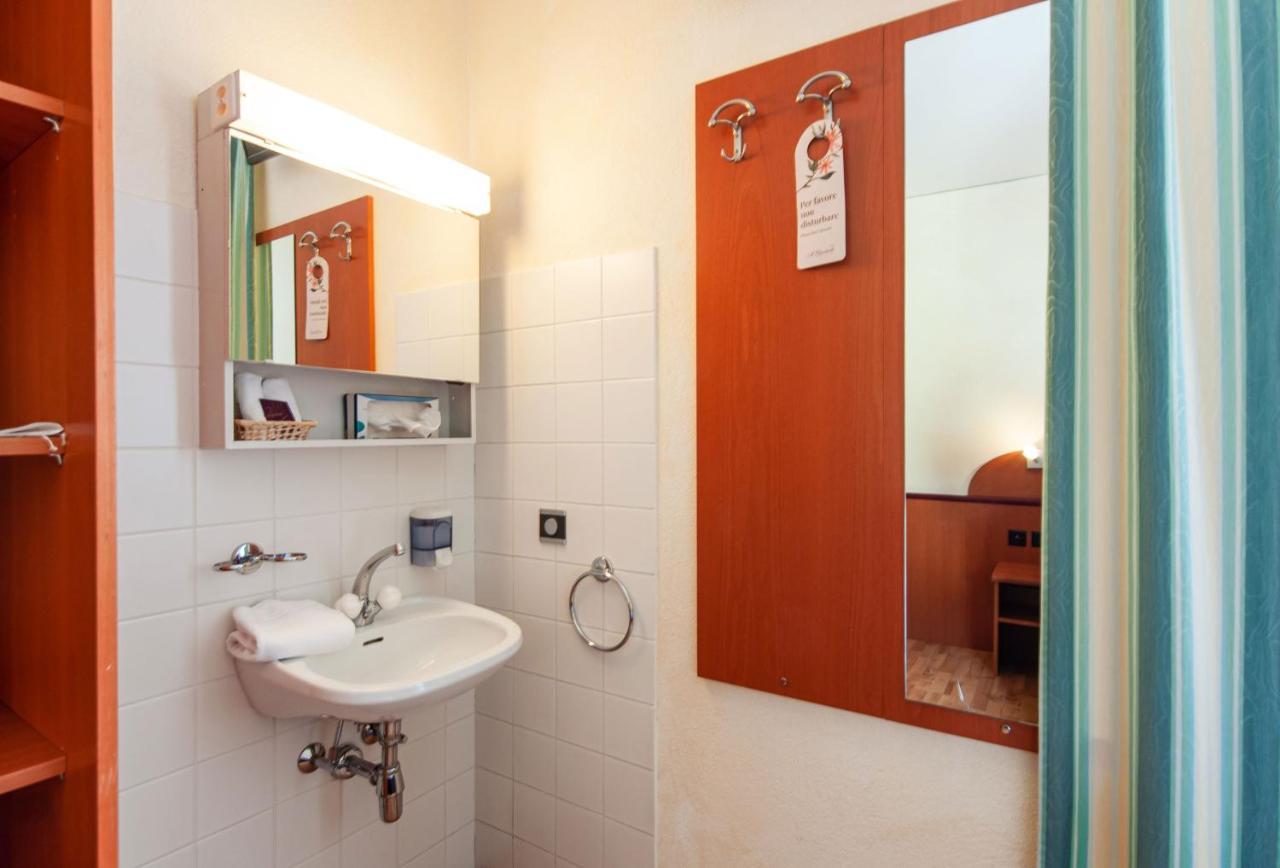 Al Giardinetto Hotell Biasca Exteriör bild